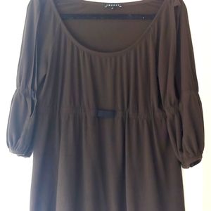 Theory Cold Shoulder 3/4 length Sleeves